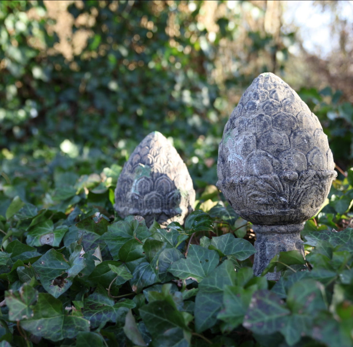 Aged Ceramic Finial Pinecone Moss, Green - Small