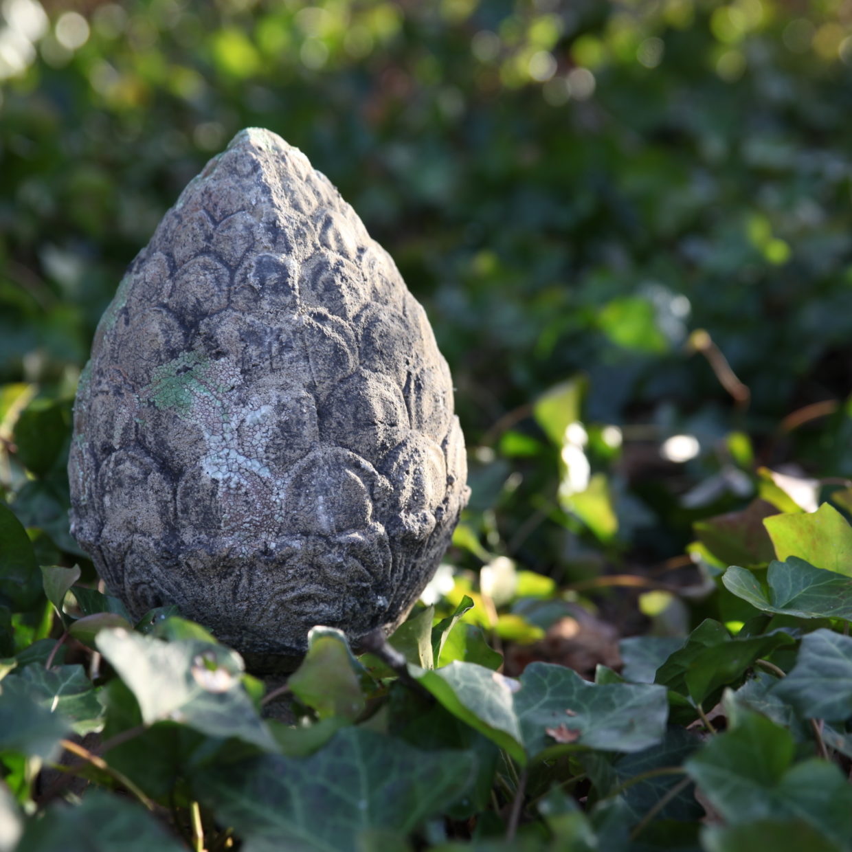 Aged Ceramic Finial Pinecone, Moss Green, Large